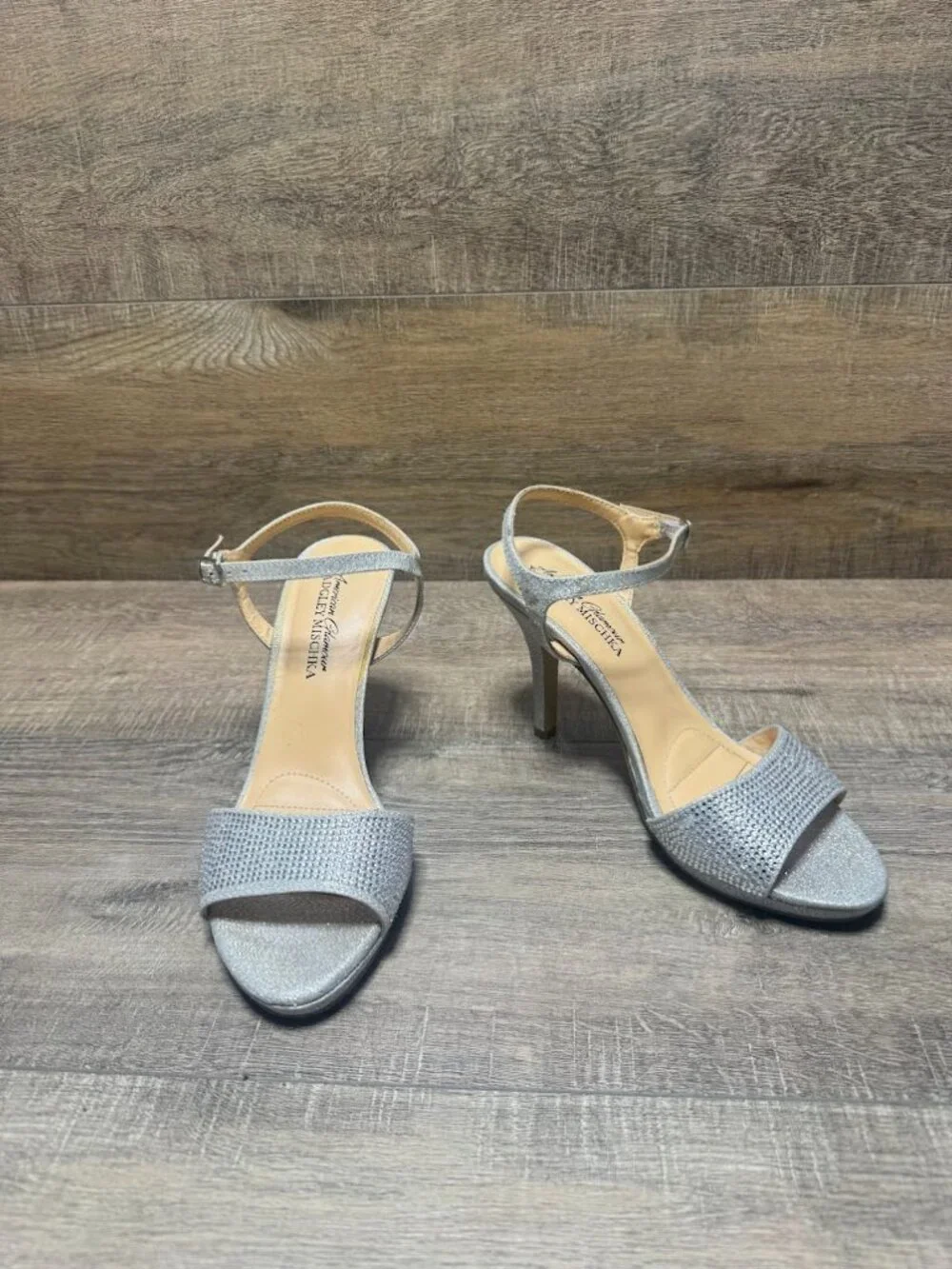 Badgley Mischka Yasmin Silver Sparkling Rhinestone Heels Women's Size 9